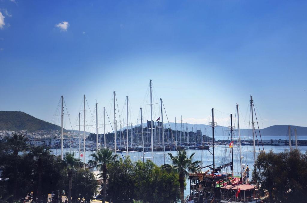 Akkan Hotel Marina (Adults Only) Bodrum Exterior foto