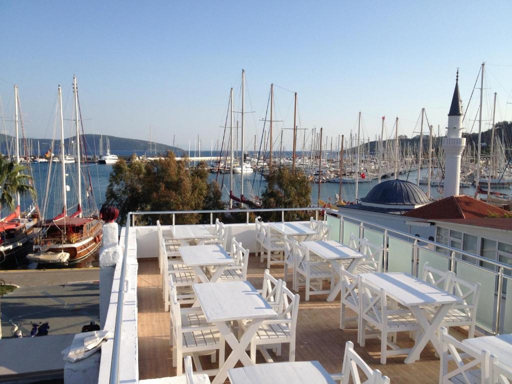 Akkan Hotel Marina (Adults Only) Bodrum Exterior foto